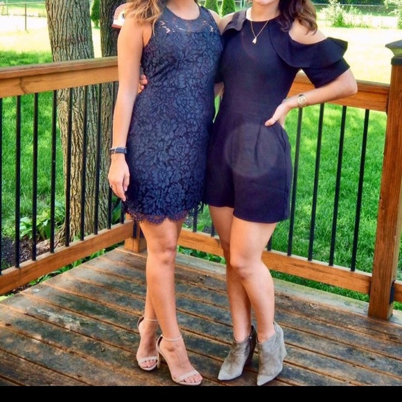 Two Tone Lace Sheath Dress - Picture 7 of 8